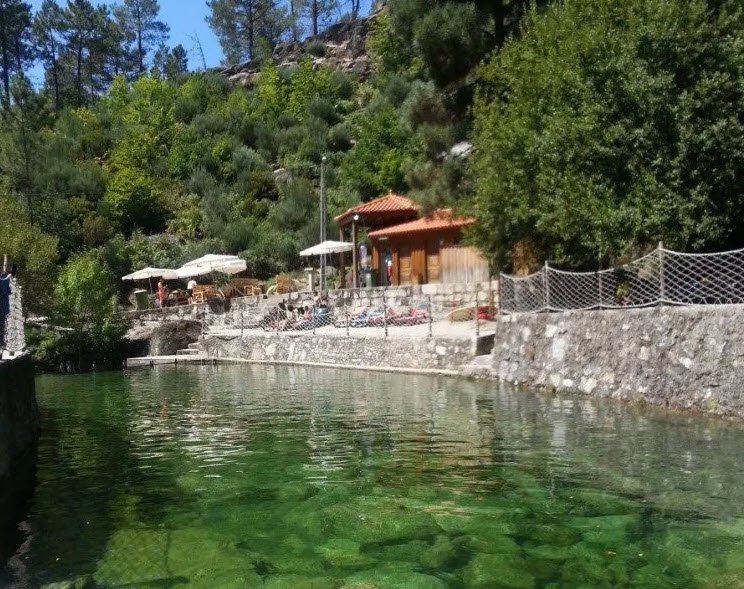 Praia Fluvial da Lapa dos Dinheiros, Portugal